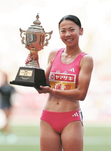久保凛　父　母　両親　兄弟　いとこ　久保建英　wiki　プロフィール　経歴