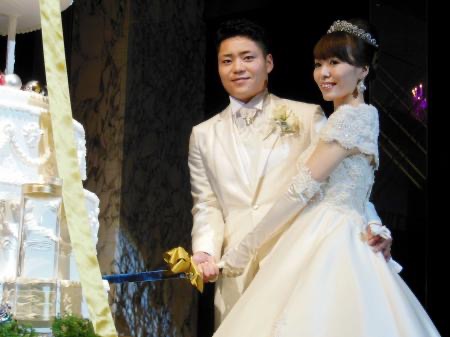 中村悠平　嫁　結婚相手　子供　wiki　学歴　経歴　プロフィール